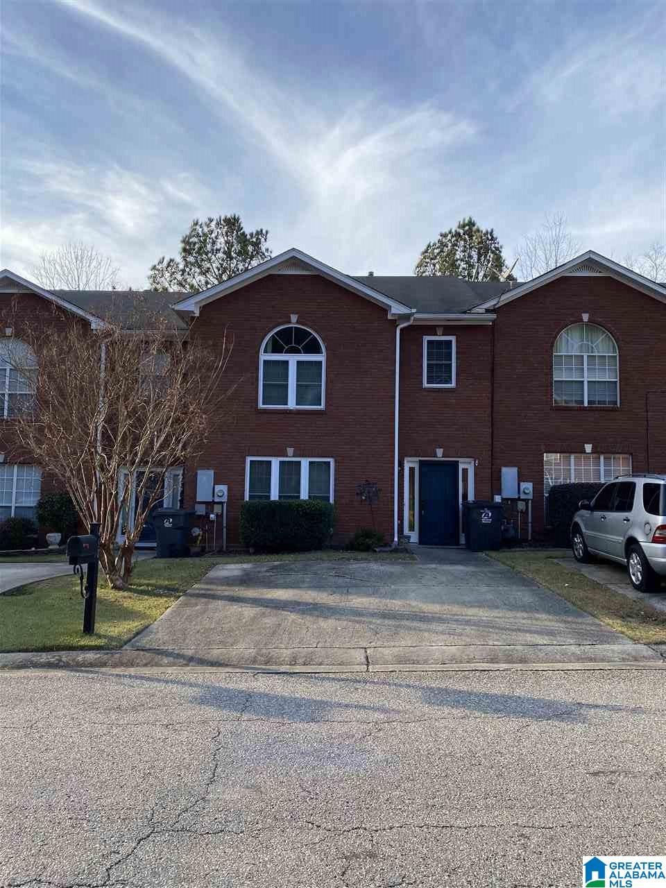 460 Cambrian Ridge Trail Pelham, AL 35124 - Photo 2 of 26