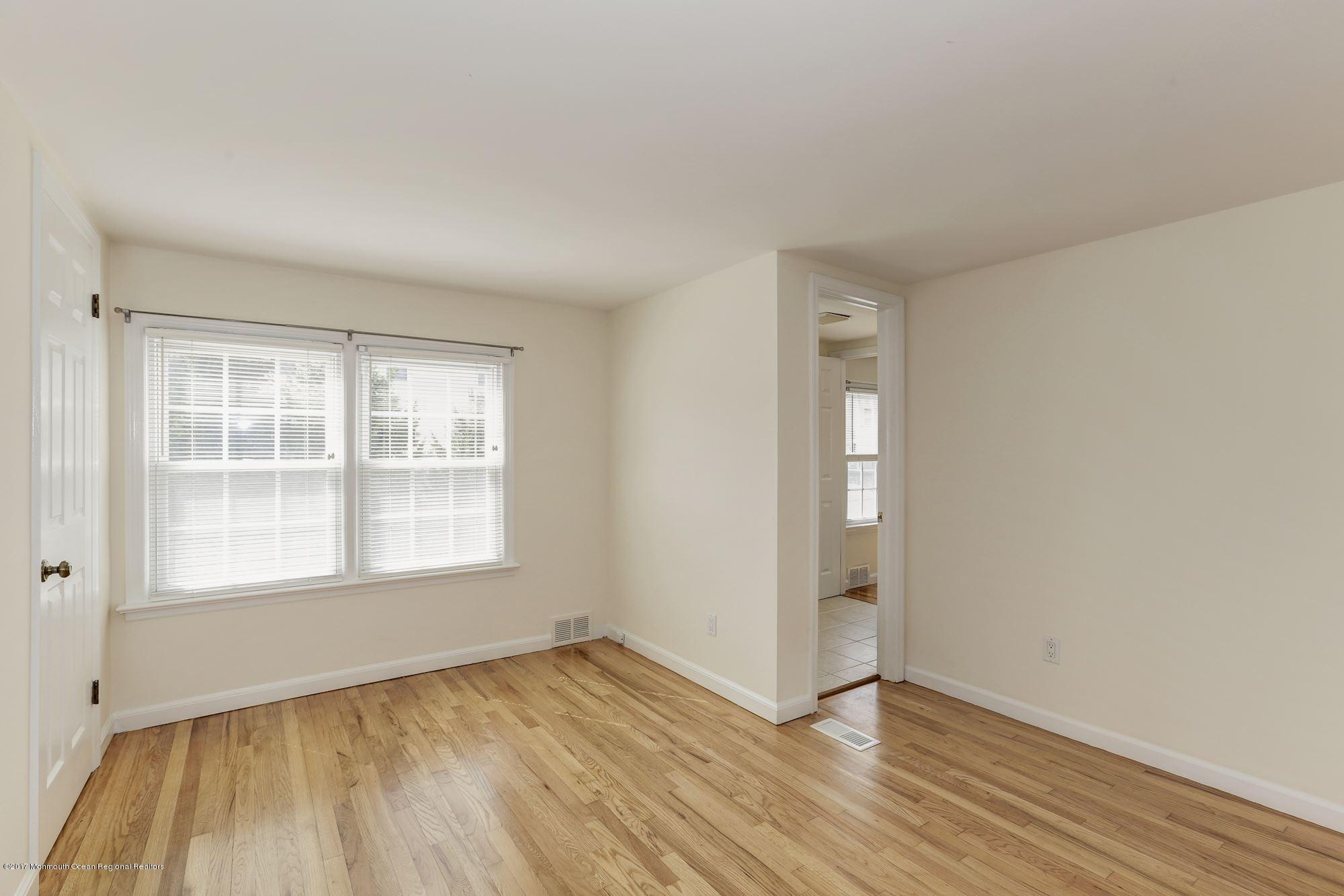 1615 Bailey Road Wall, NJ 07719 - Photo 12 of 18 035_1615_BAILEY_ROAD_207401_271030