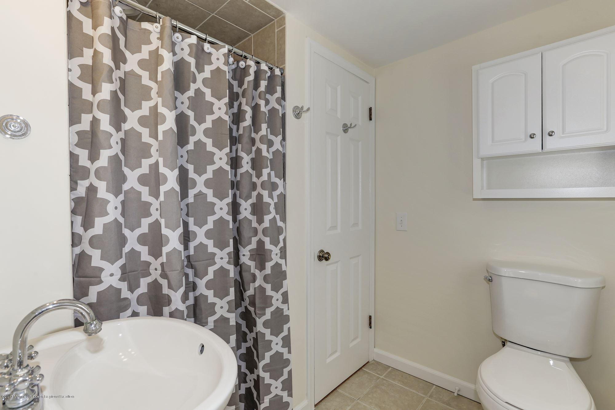 1615 Bailey Road Wall, NJ 07719 - Photo 13 of 18 039_1615_BAILEY_ROAD_207401_271030