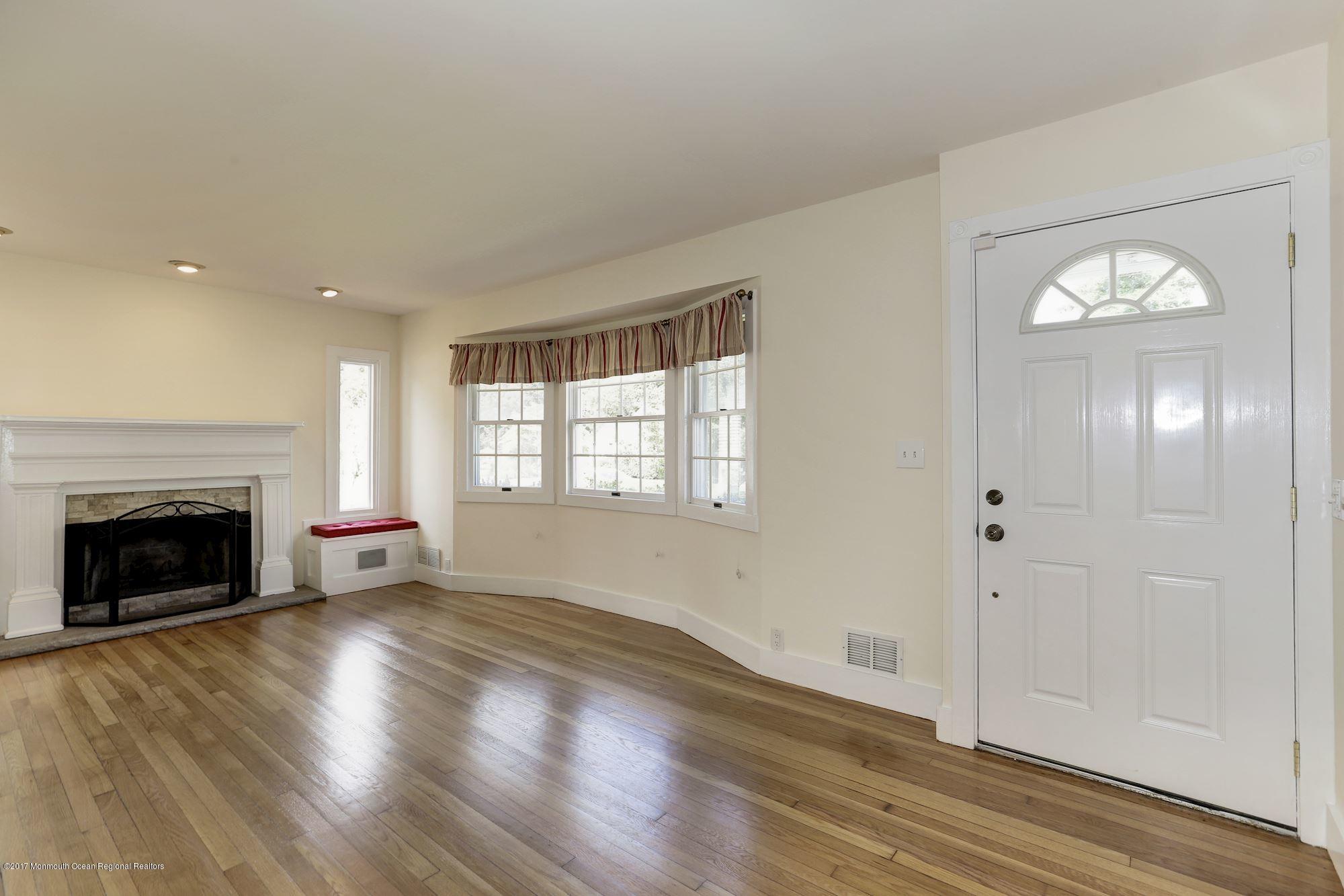 1615 Bailey Road Wall, NJ 07719 - Photo 3 of 18 012_1615_BAILEY_ROAD_207401_271030