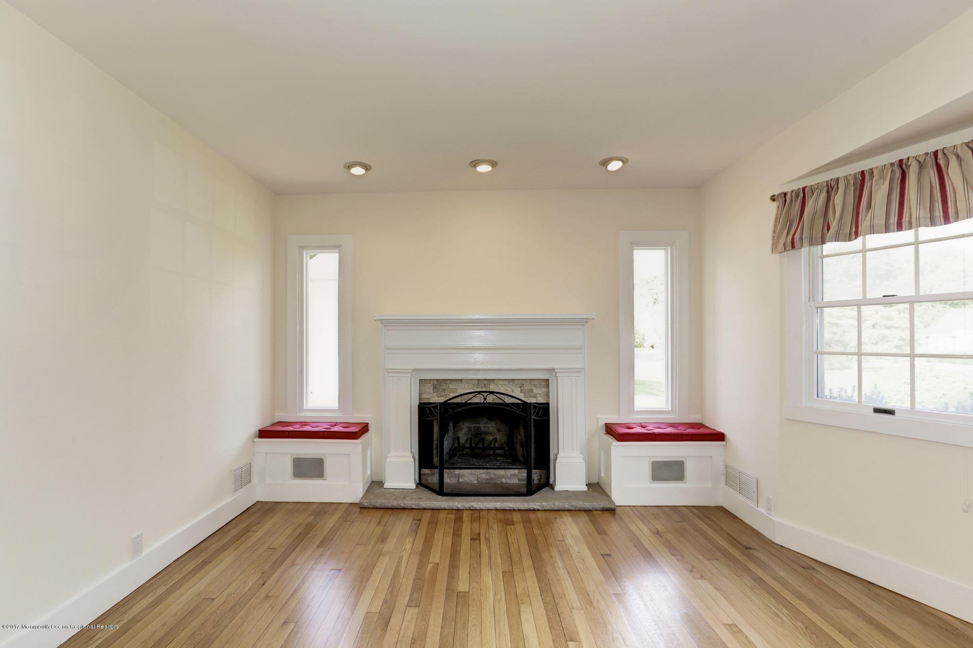 1615 Bailey Road Wall, NJ 07719 - Photo 4 of 18 014_1615_BAILEY_ROAD_207401_271030