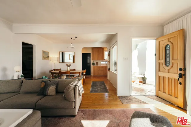 $4,695 | 3311 Minto Court, Los Angeles, CA 90032