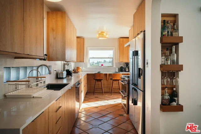 $4,695 | 3311 Minto Court, Los Angeles, CA 90032