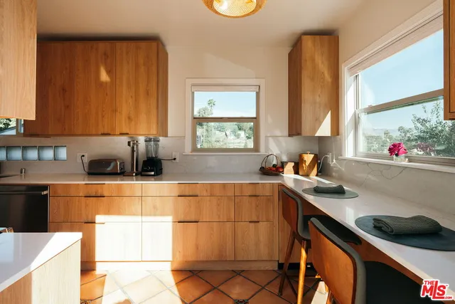 $4,695 | 3311 Minto Court, Los Angeles, CA 90032