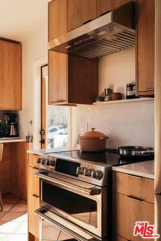 $4,695 | 3311 Minto Court, Los Angeles, CA 90032