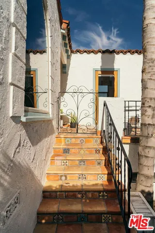 $4,695 | 3311 Minto Court, Los Angeles, CA 90032