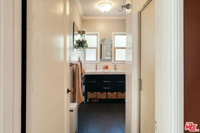 $4,695 | 3311 Minto Court, Los Angeles, CA 90032