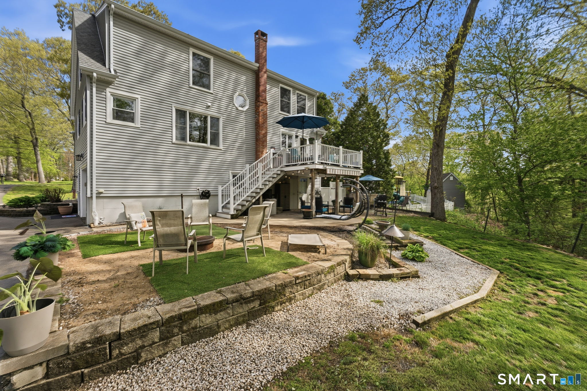 25 Forest Road East Lyme, CT 06357 - Photo 6 of 40