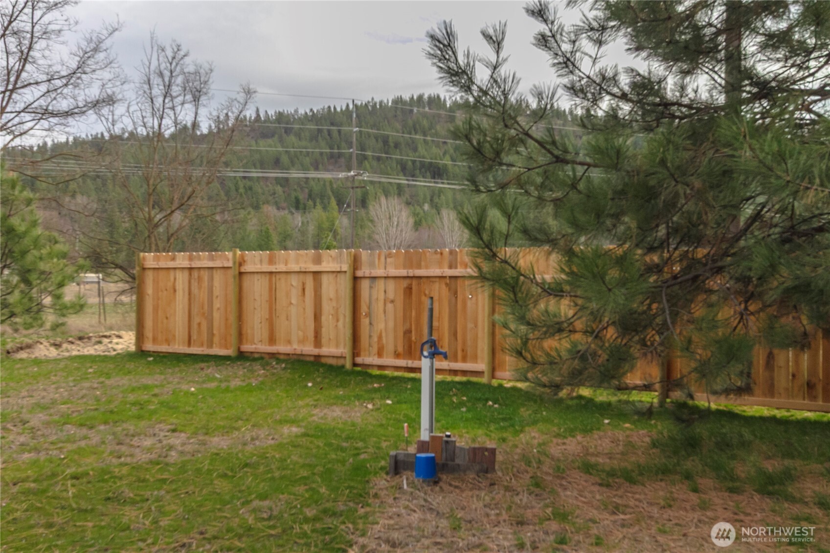 1274 Peachcrest Road, Unit F Kettle Falls, WA 99141 - Photo 4 of 24 Gallery Image 4
