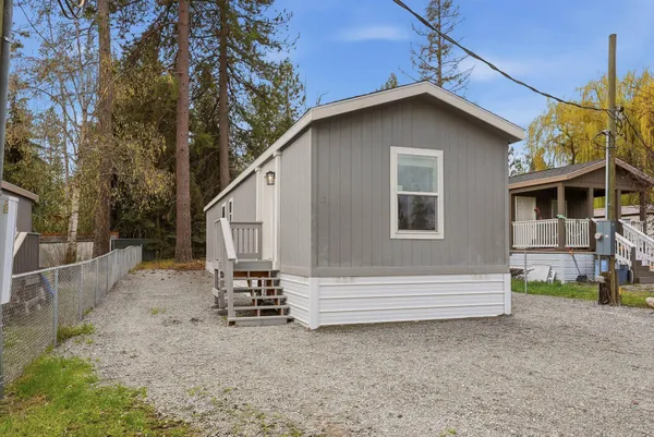 $135,000 | 11776 Hauser Lake Road, Unit 15, Hauser, ID 83854