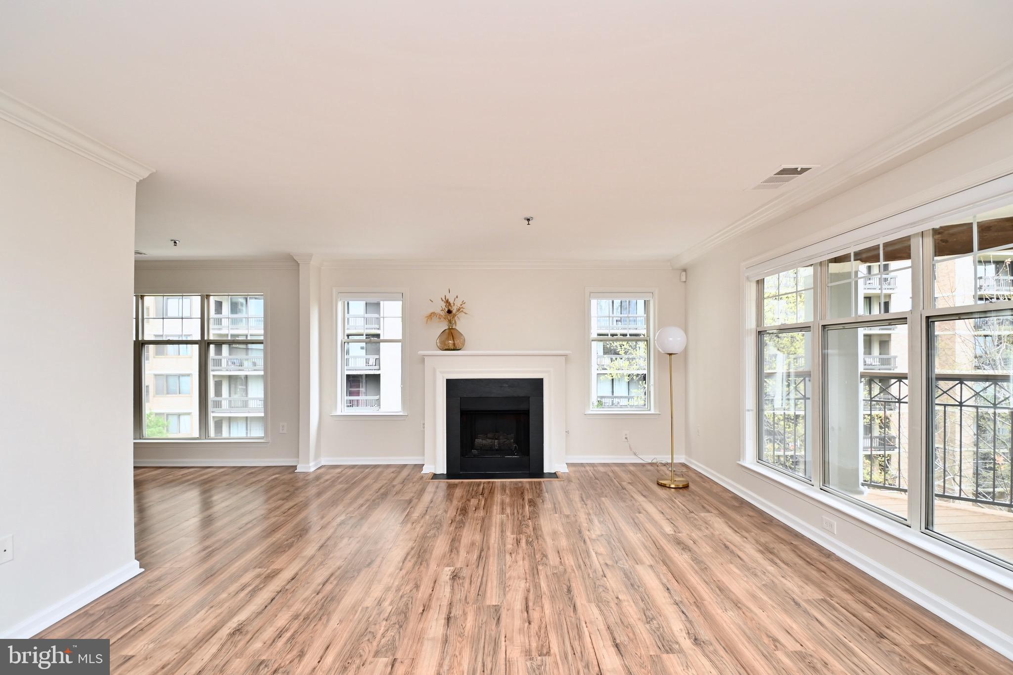 5563 Seminary Road, Unit 412 Falls Church, VA 22041 - Photo 8 of 45 Gallery Image 8