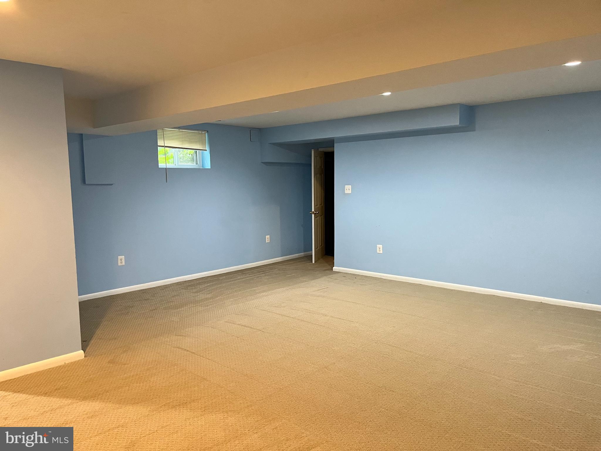 10220 Vale Road Vienna, VA 22181 - Photo 23 of 28