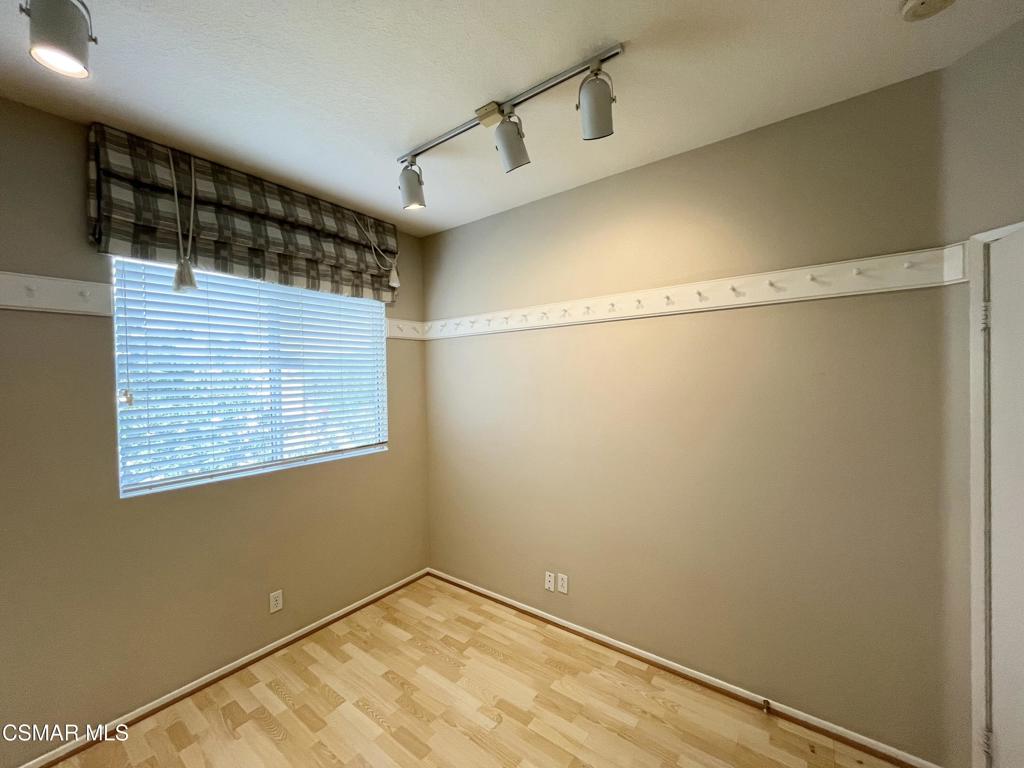 273 Springmist Lane Simi Valley, CA 93065 - Photo 12 of 14