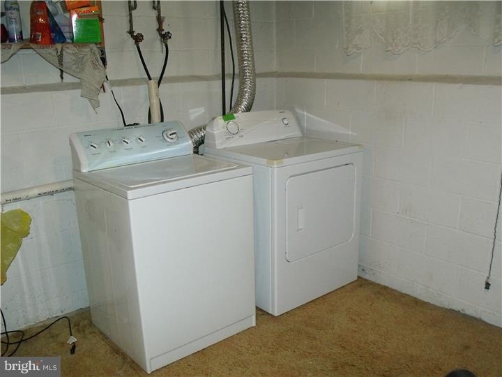 27 Geraldine Road Hightstown, NJ 08520 - Photo 17 of 24 Laundry Room