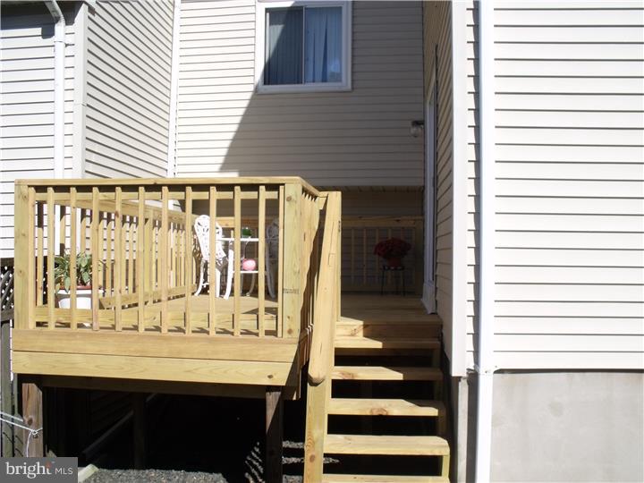 27 Geraldine Road Hightstown, NJ 08520 - Photo 18 of 24 Deck