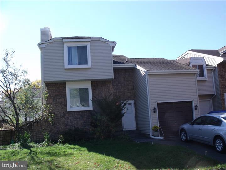 27 Geraldine Road Hightstown, NJ 08520 - Photo 3 of 24 Exterior Front