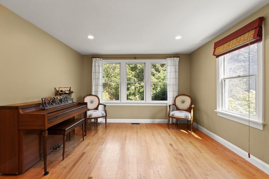 49 Homestead Road Lynnfield, MA 01940 - Photo 28 of 43 Gallery Image 28