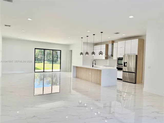 $855,000 | 3122 Southeast Ramsey Court, Port St. Lucie, FL 34952