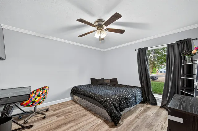 $266,000 | 5225 Glenvalley Drive, La Porte, TX 77571