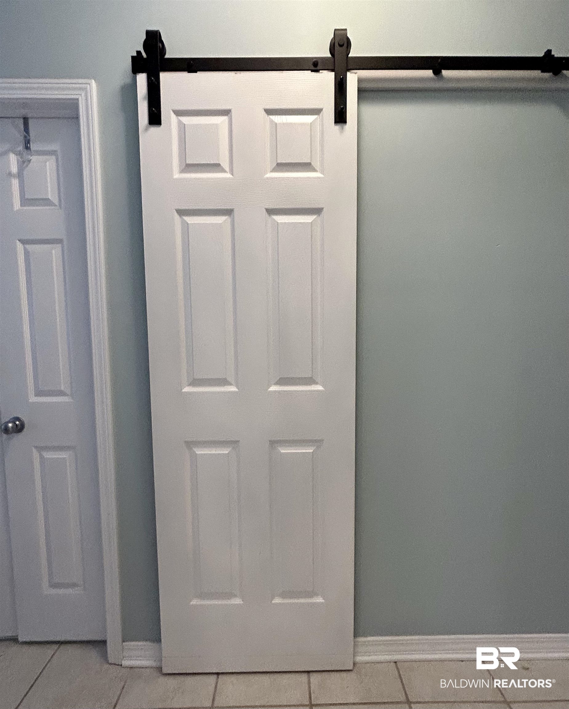 26063 Canal Road, Unit 2D Orange Beach, AL 36561 - Photo 21 of 48 Pantry Barn Door