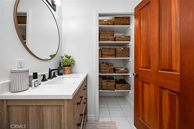 $1,450,000 | 3621 Halbrite Avenue, Long Beach, CA 90808