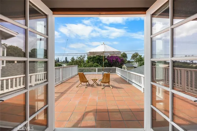 $1,450,000 | 3621 Halbrite Avenue, Long Beach, CA 90808