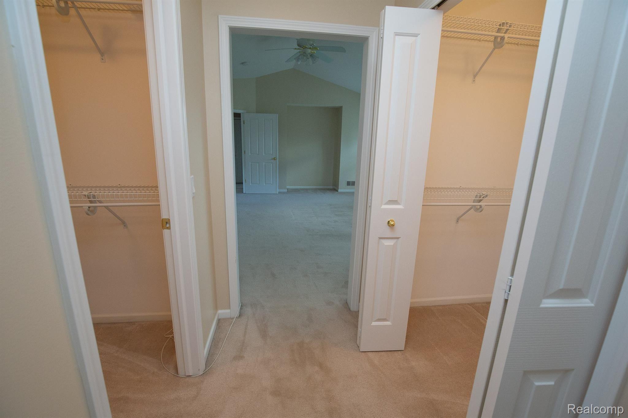 4040 Holly Lane Rochester, MI 48306 - Photo 34 of 63 IMG_7793.jpg