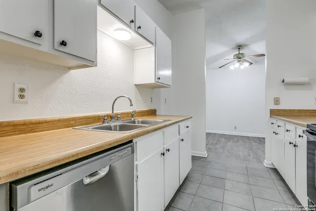 $1,250 | 14436 Woods Hole Drive, San Antonio, TX 78233