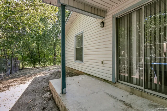 $1,250 | 14436 Woods Hole Drive, San Antonio, TX 78233
