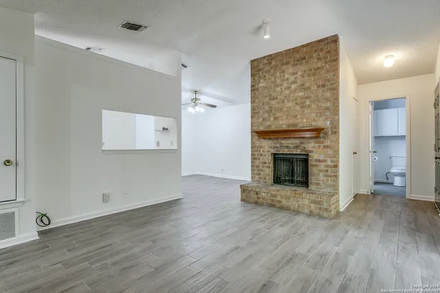 $1,250 | 14436 Woods Hole Drive, San Antonio, TX 78233