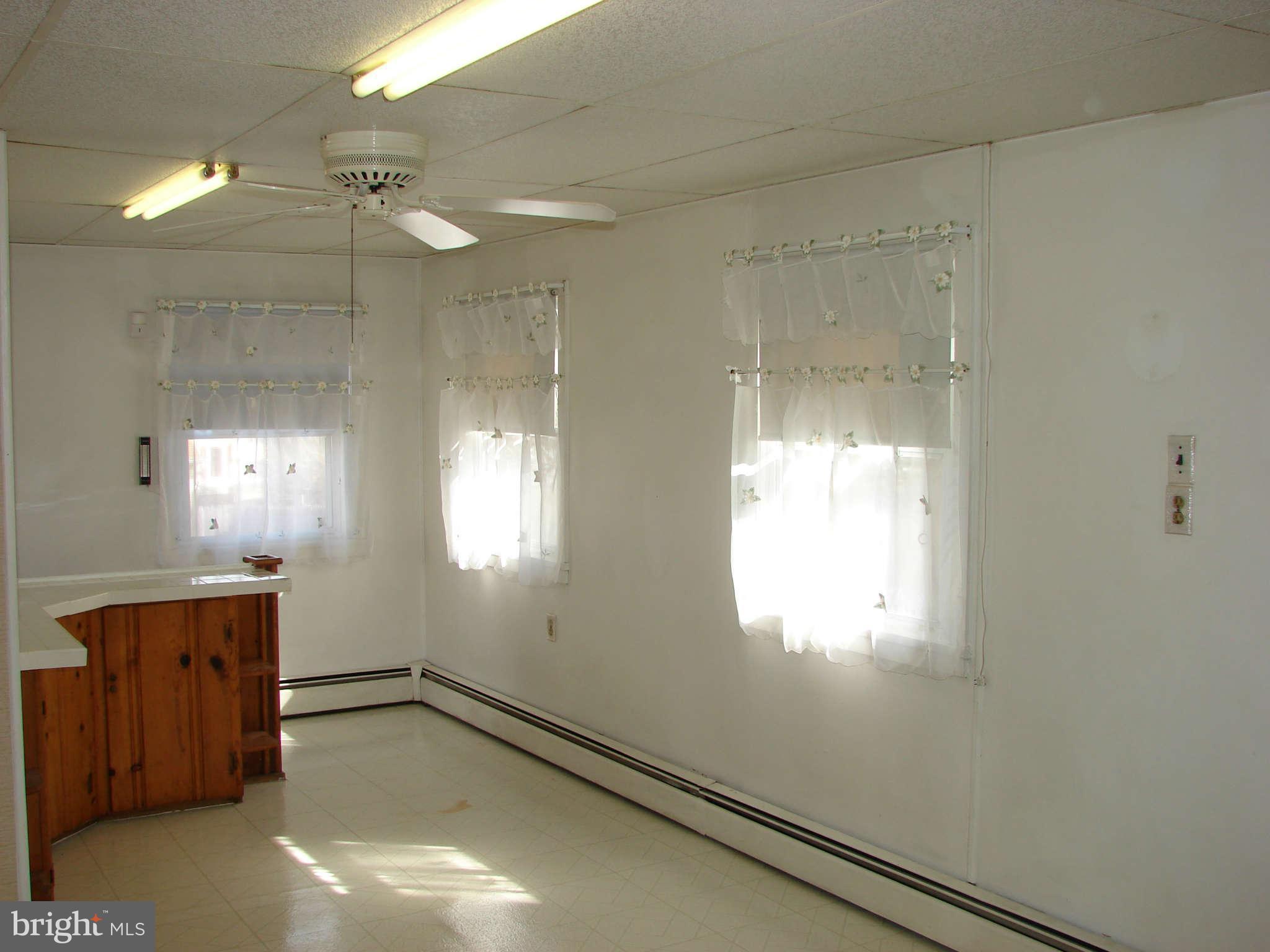 701 Fuselage Avenue Baltimore, MD 21221 - Photo 13 of 21 Kitchen