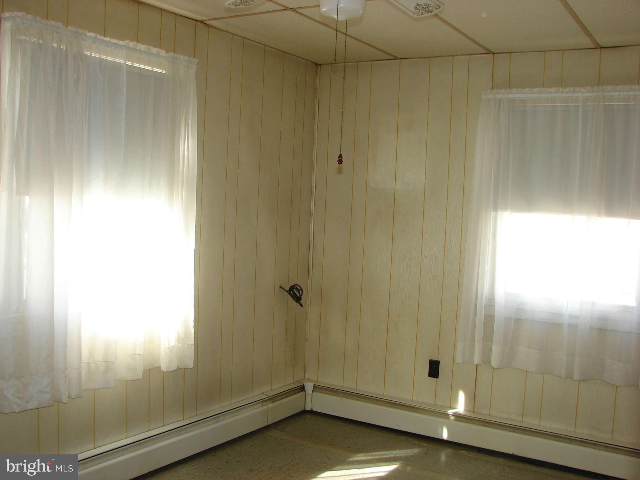 701 Fuselage Avenue Baltimore, MD 21221 - Photo 8 of 21 Bedroom