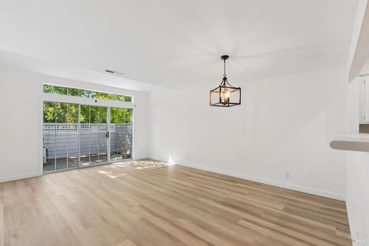 626 Ryan Lane Santa Rosa, CA 95407 - Photo 12 of 42 Gallery Image 12