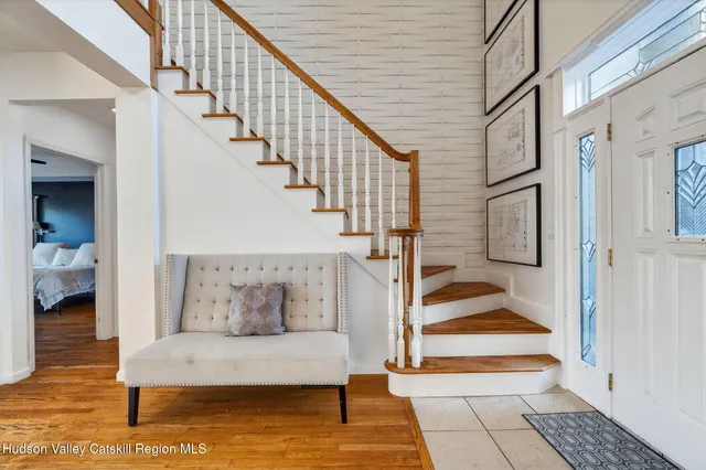 a view of entryway and hall