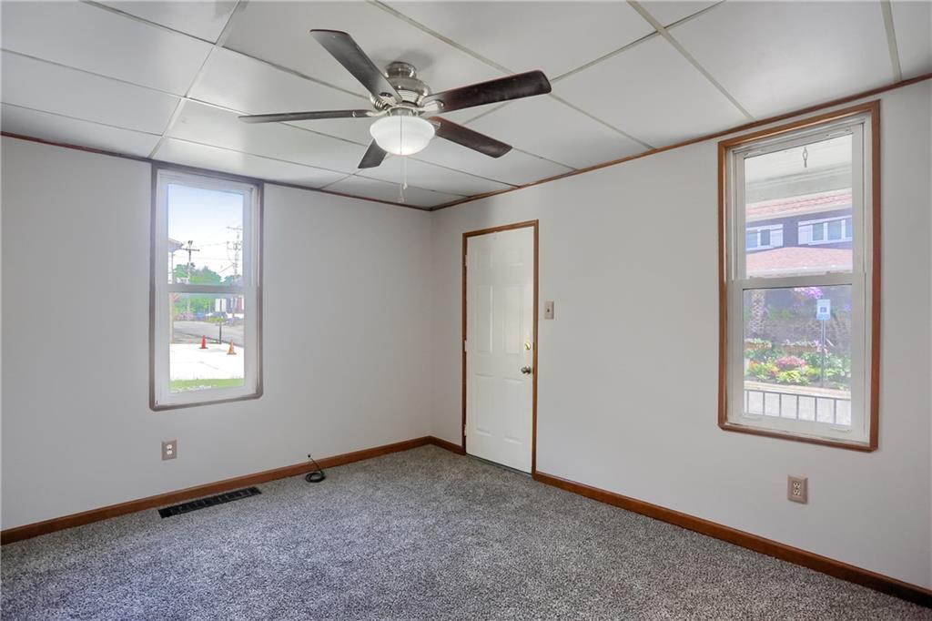 1550 Glenn Way McKees Rocks, PA 15136 - Photo 13 of 30