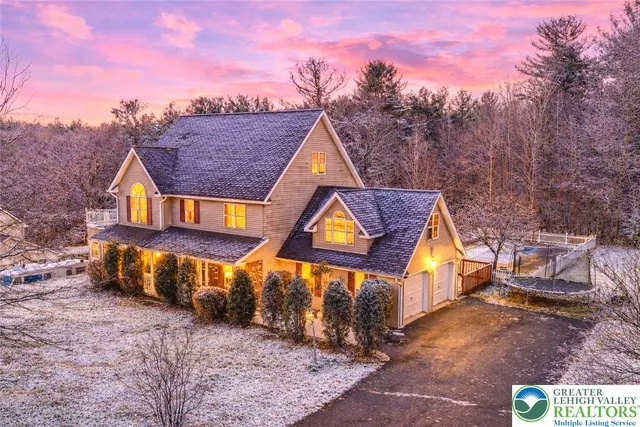 $450,000 | 2247 Reo Drive, Effort, PA 18330