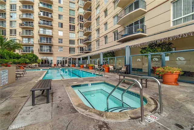 $575,000 | 850 East Ocean Boulevard, Unit 613, Long Beach, CA 90802