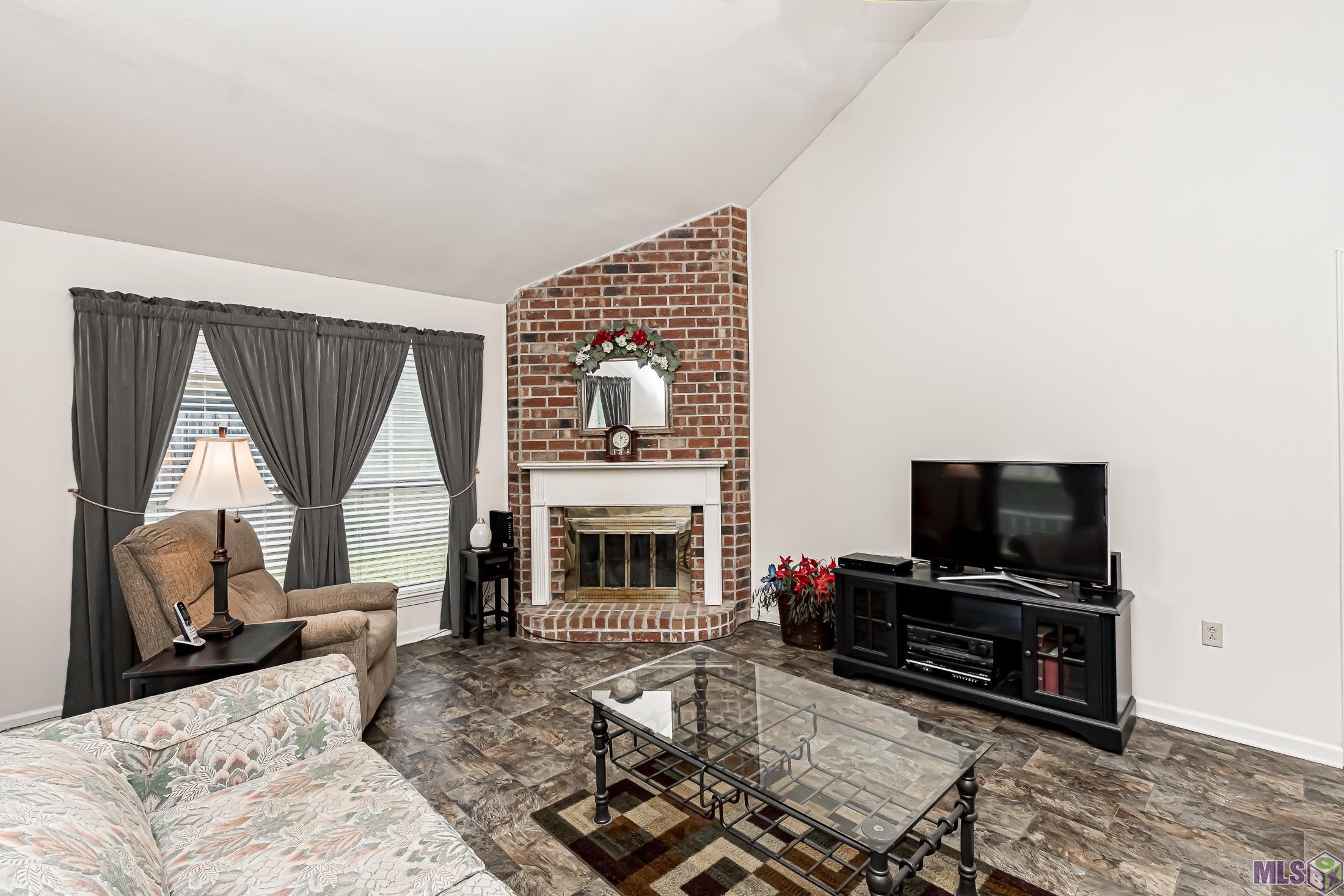 2014 Spring Ridge Avenue Baton Rouge, LA 70816 - Photo 8 of 21