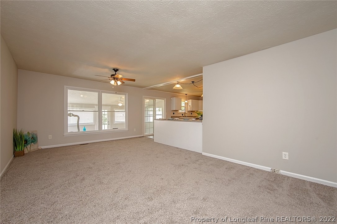 5838 Hunting Ridge Road Hope Mills, NC 28348 - Photo 6 of 34 Gallery Image 6