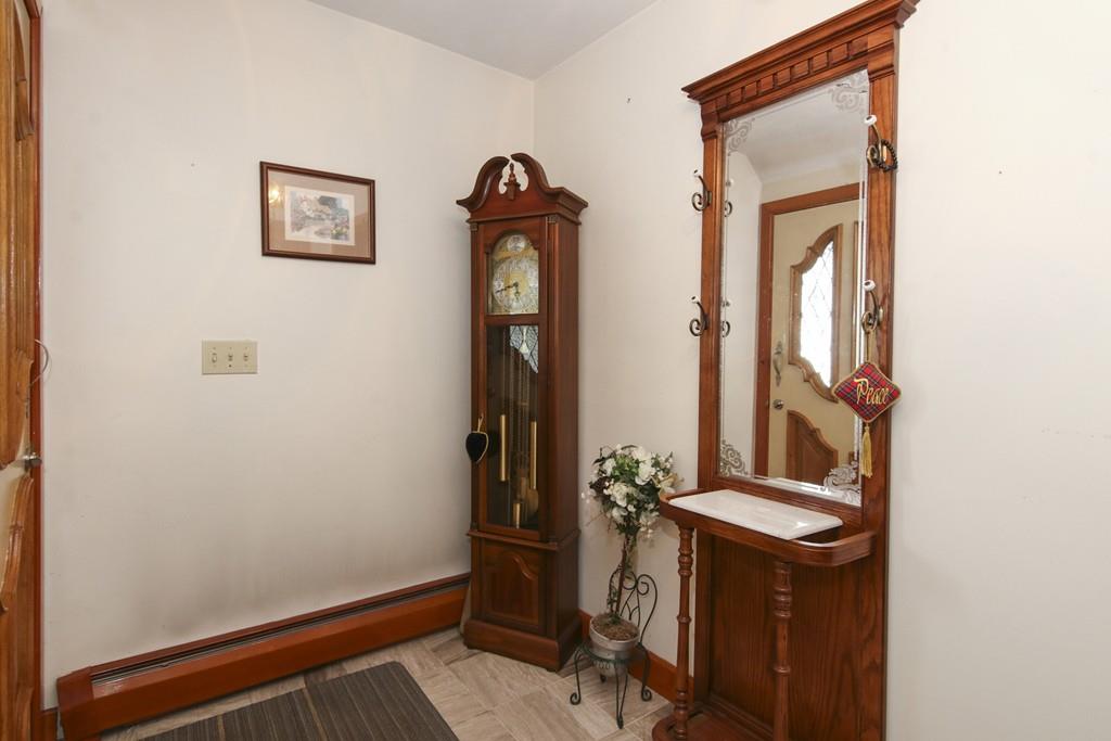 47 Raspberry Lane Barnstable, MA 02648 - Photo 3 of 17 Gallery Image 3
