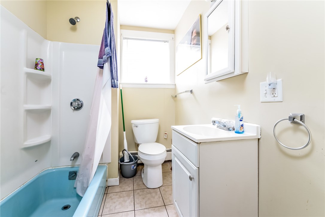 672 Fairmount Street Woonsocket, RI 02895 - Photo 8 of 18