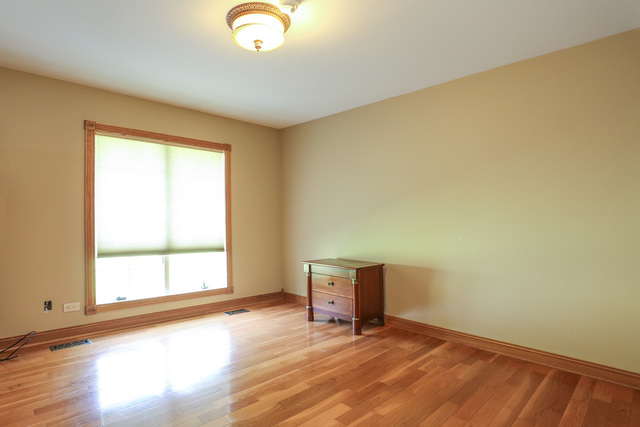 262 Ela Road Inverness, IL 60010 - Photo 18 of 36