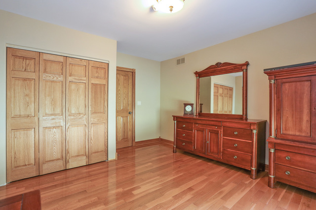 262 Ela Road Inverness, IL 60010 - Photo 19 of 36