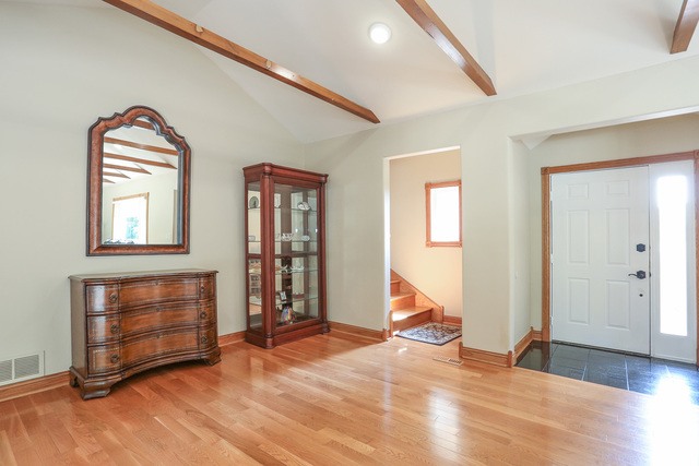 262 Ela Road Inverness, IL 60010 - Photo 3 of 36