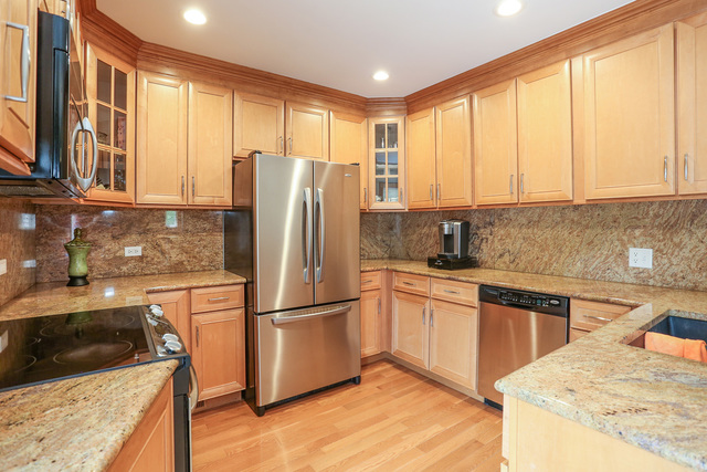 262 Ela Road Inverness, IL 60010 - Photo 7 of 36