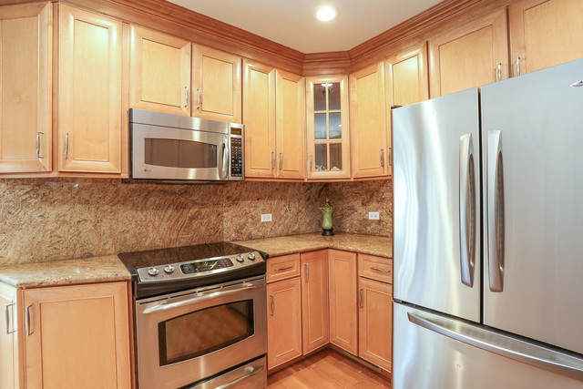 262 Ela Road Inverness, IL 60010 - Photo 8 of 36