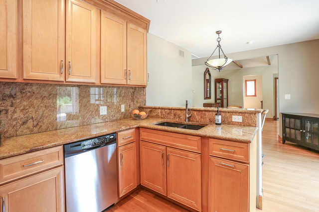 262 Ela Road Inverness, IL 60010 - Photo 9 of 36