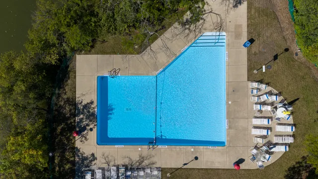 $2,350 | 5600 Hillcrest Lane, Unit 3D, Lisle, IL 60532