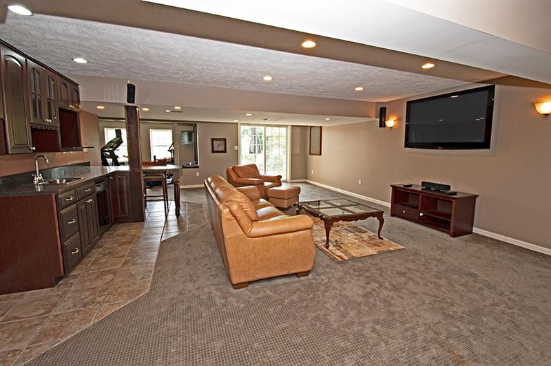 225 Rock Run Road Canonsburg, PA 15317 - Photo 14 of 25 Gallery Image 14