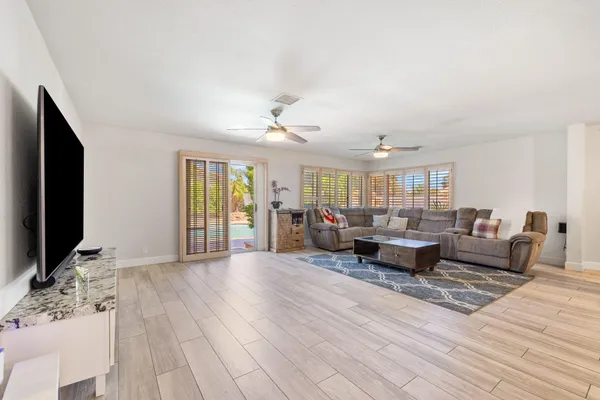 $3,800 | 42230 May Pen Road, Bermuda Dunes, CA 92203